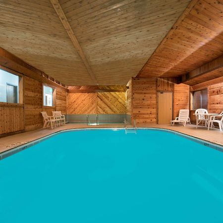 Days Inn By Wyndham Манкейто Экстерьер фото